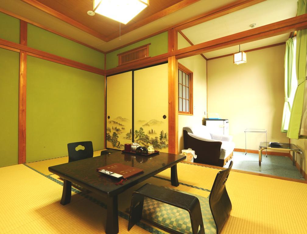 Hotel Miyamaso Takayama  Zewnętrze zdjęcie
